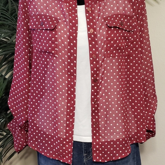 Active USA Tops - ❤BURGUNDY POLKA BLOUSE❤
